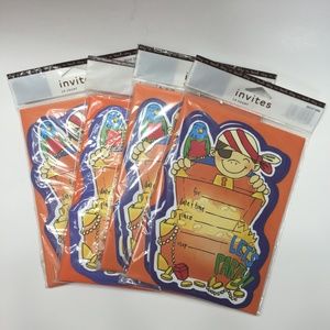 40 Pirate Party Invitations Treasure Chest Bird